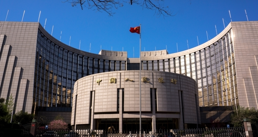 中国10月新增人民币贷款7,384亿元 市场预期6,550亿元